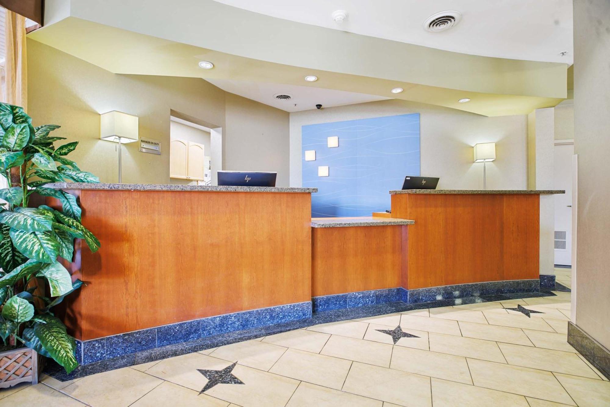 Sandman Hotel & Suites London Downtown Εξωτερικό φωτογραφία
