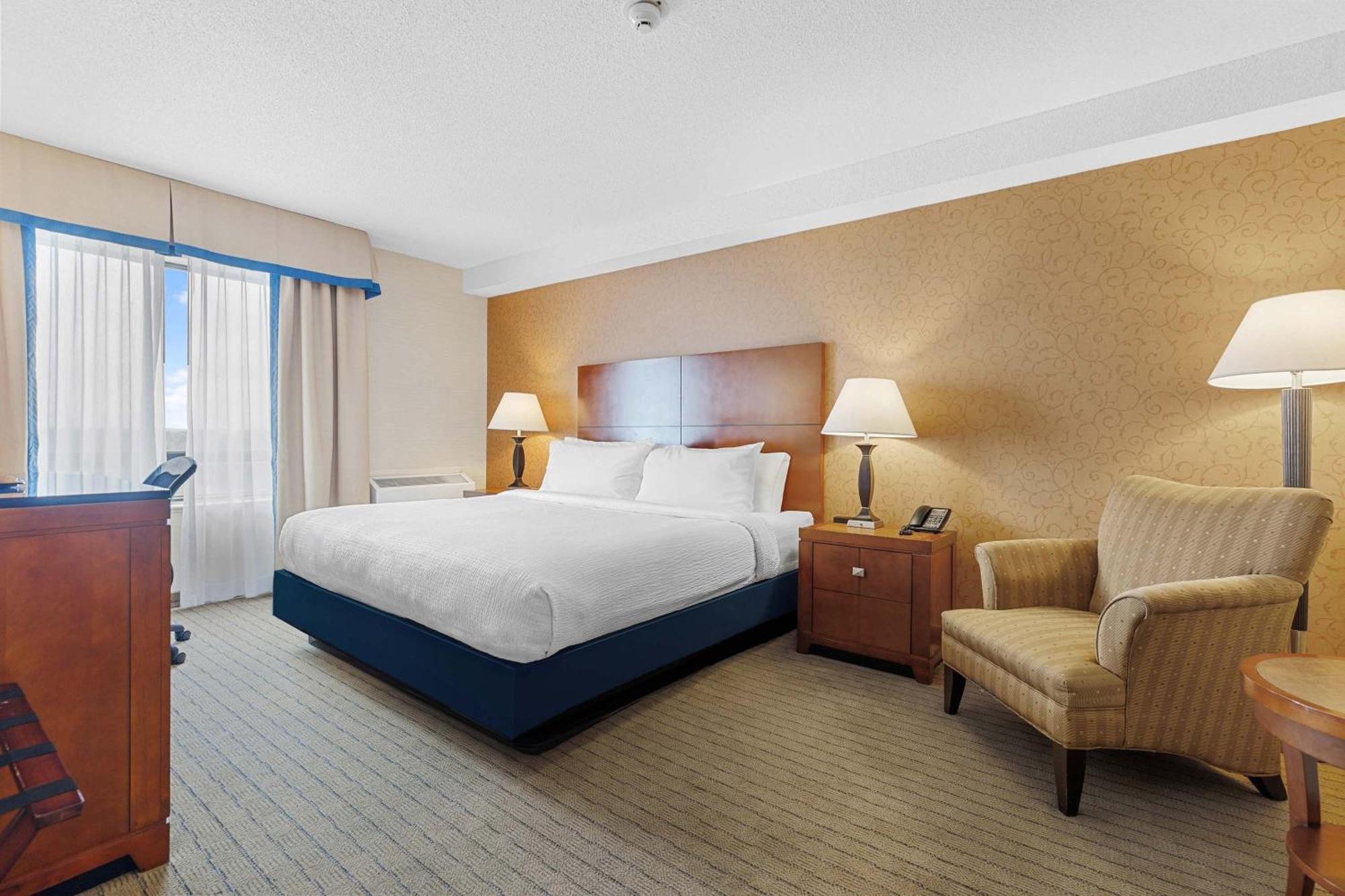 Sandman Hotel & Suites London Downtown Εξωτερικό φωτογραφία