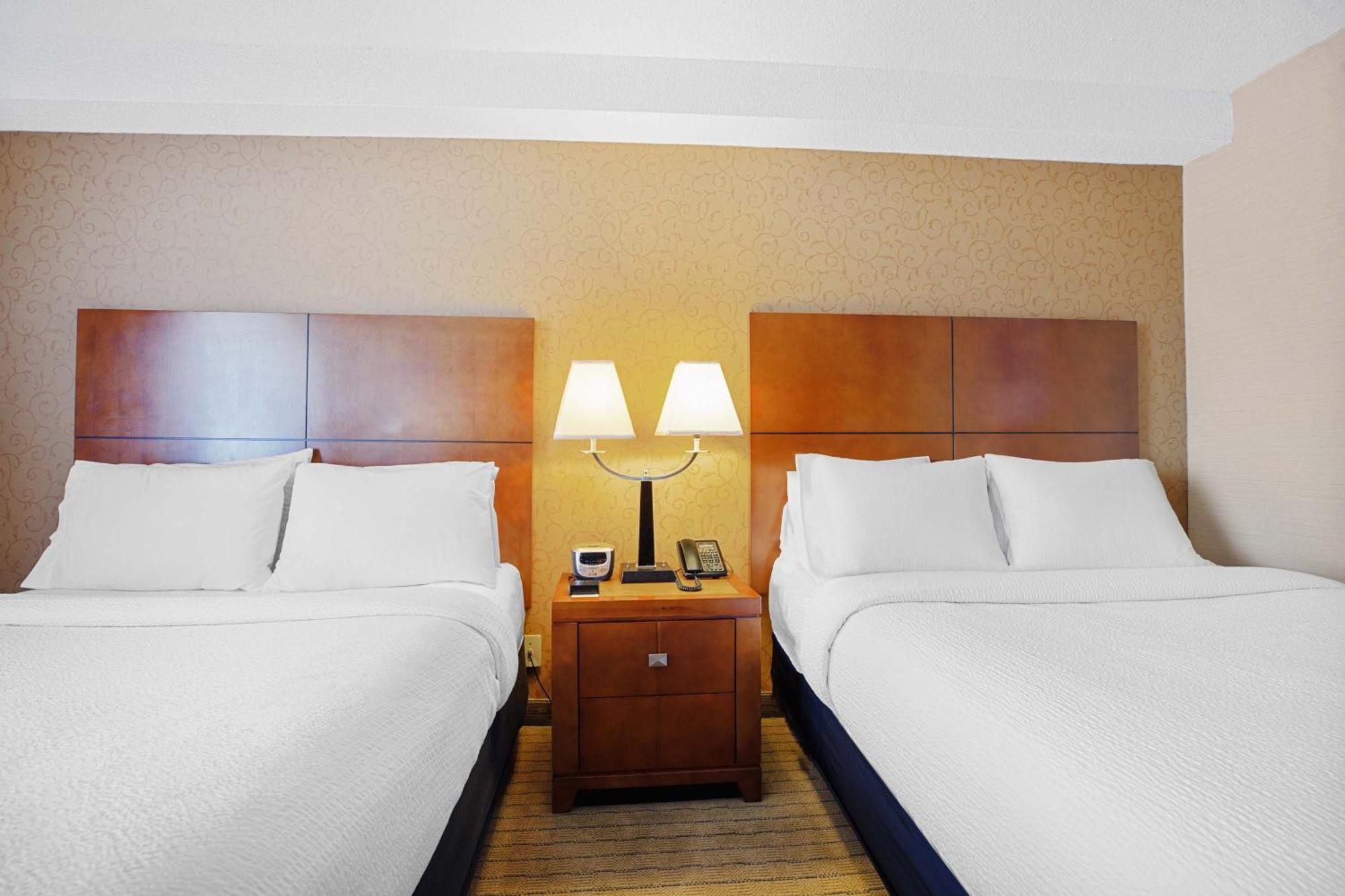 Sandman Hotel & Suites London Downtown Εξωτερικό φωτογραφία