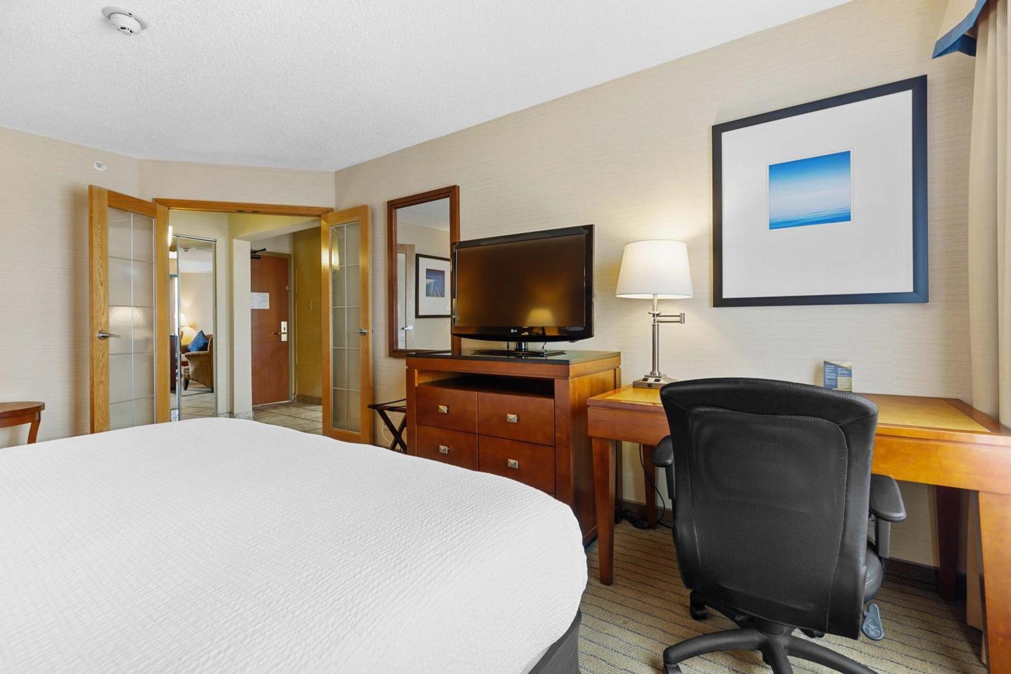 Sandman Hotel & Suites London Downtown Εξωτερικό φωτογραφία